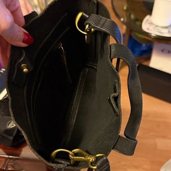 Elegant Black Leather Women's Bag - Picture 3 of 6